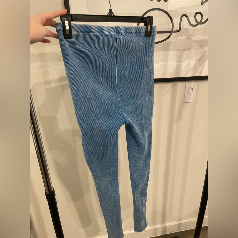 NWT fashion nova stretch ribbed leggings - Picture 6 of 6